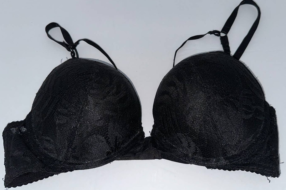 Victoria's Secret Black Push Up Underwire Bra Size 34C